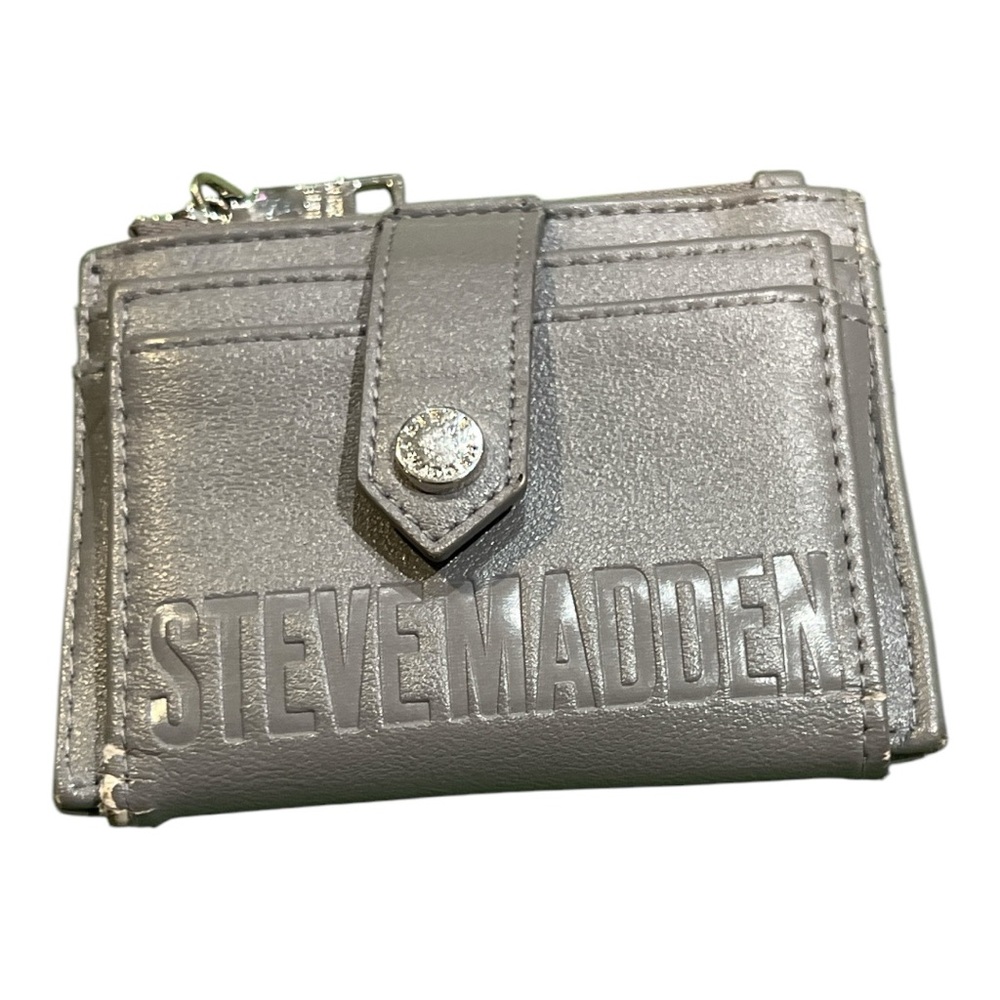 Steve Madden Gray Hayden Card Wallet.